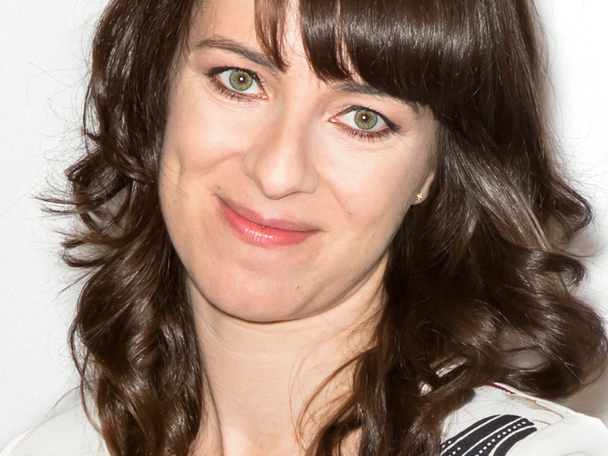 Funny Person in a Serious Situation: Susanna Fogel on Cowriting, Kate McKinnon, and  Screenplays After&nbsp;DOMA